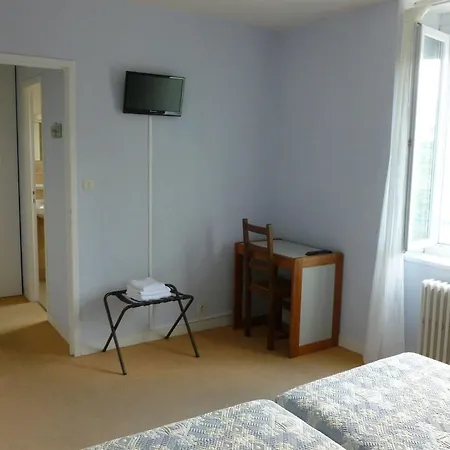 Hotel-relais De Trefeuntec 2*